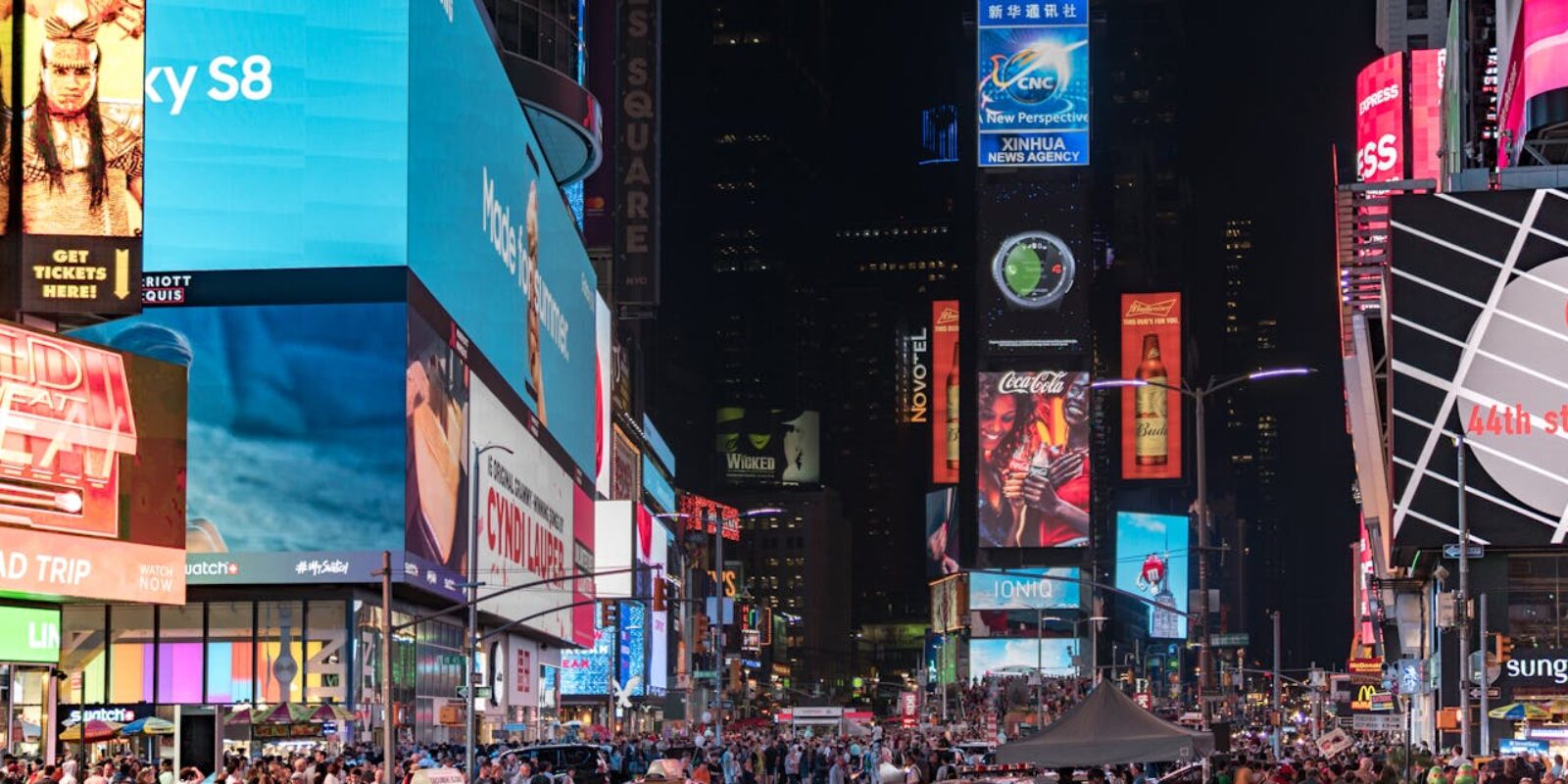 Indoor and Outdoor LED Video Wall Screens